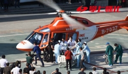 生死時速！直擊湖醫附一醫院“空中120”轉運危重病人